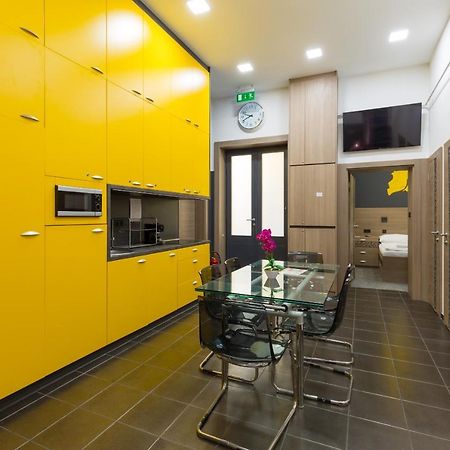 E14 Design Hostel ブダペスト エクステリア 写真