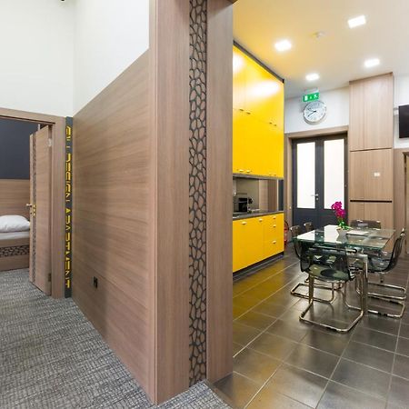 E14 Design Hostel ブダペスト エクステリア 写真