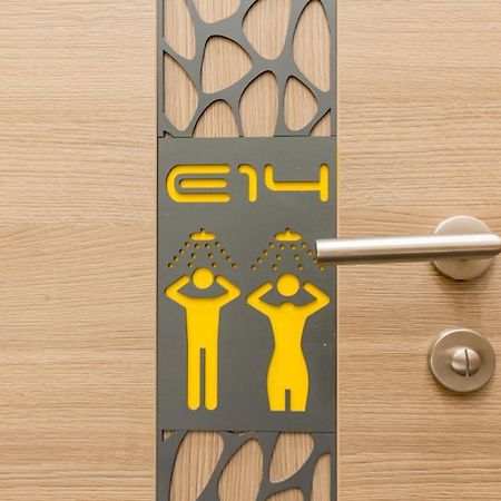 E14 Design Hostel ブダペスト エクステリア 写真