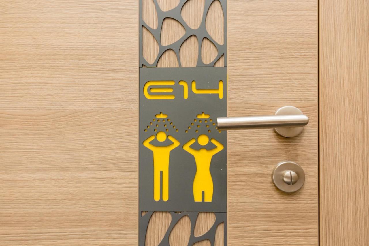 E14 Design Hostel ブダペスト エクステリア 写真