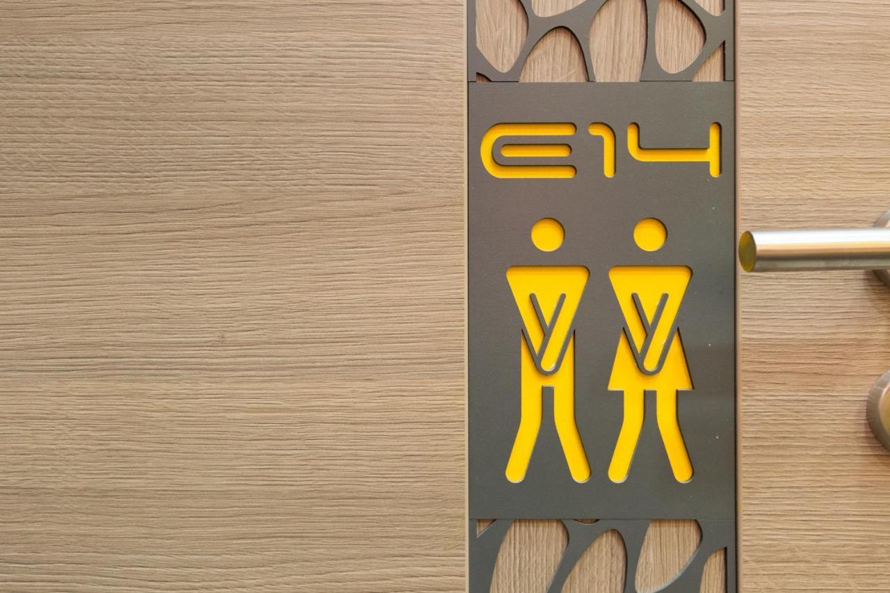 E14 Design Hostel ブダペスト エクステリア 写真