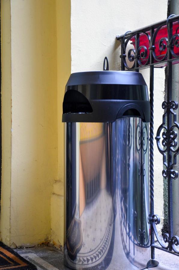 E14 Design Hostel ブダペスト エクステリア 写真