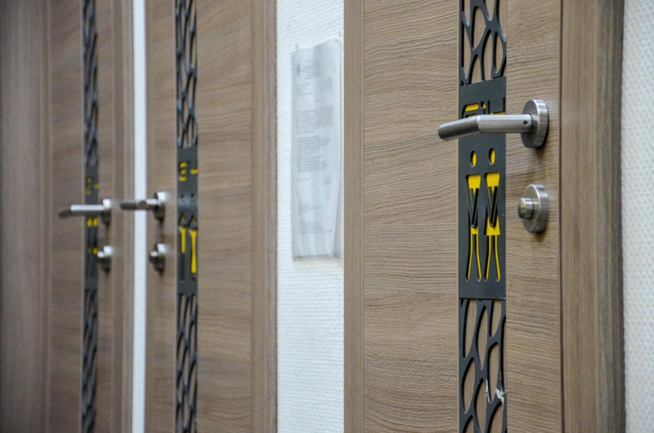 E14 Design Hostel ブダペスト エクステリア 写真