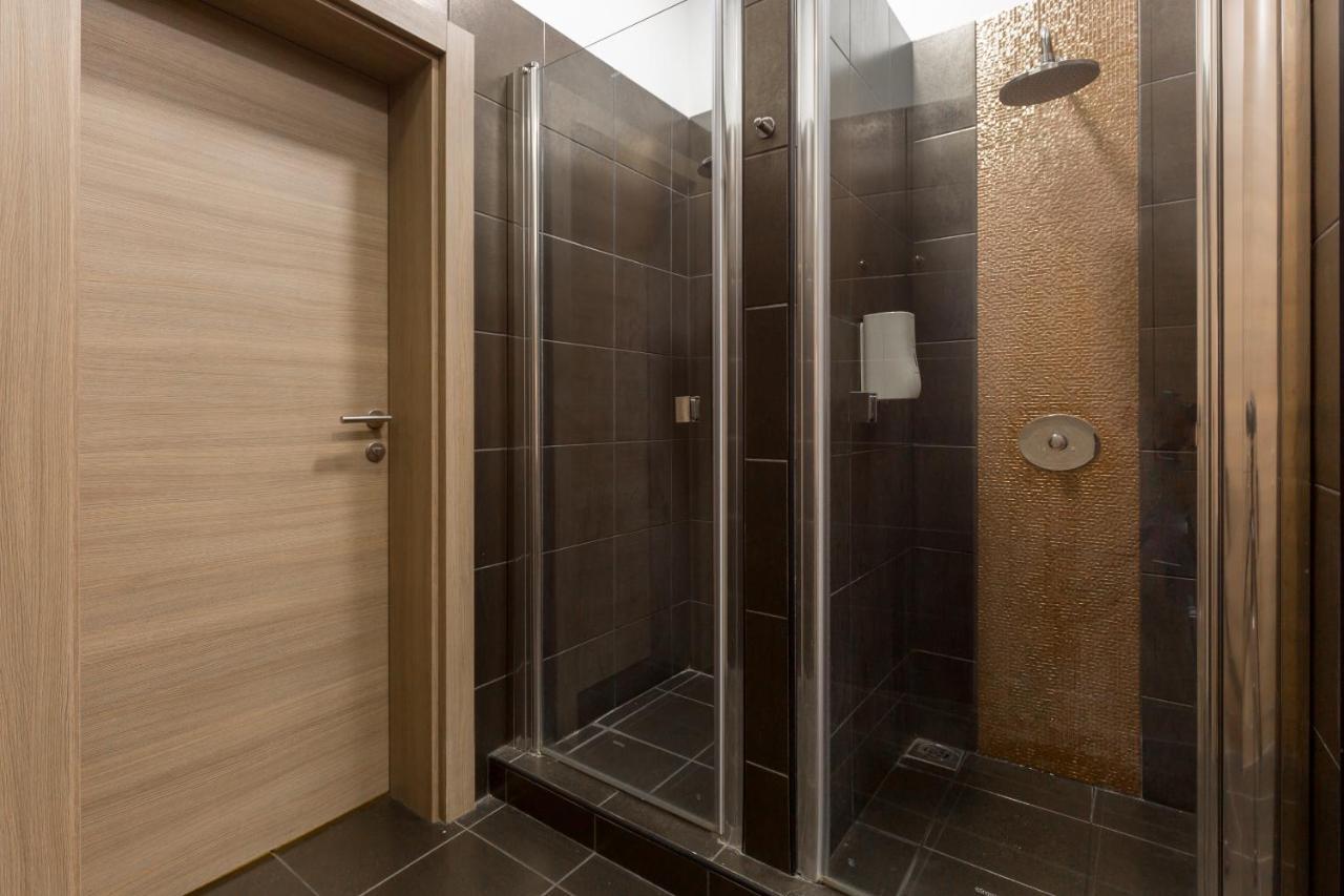 E14 Design Hostel ブダペスト エクステリア 写真
