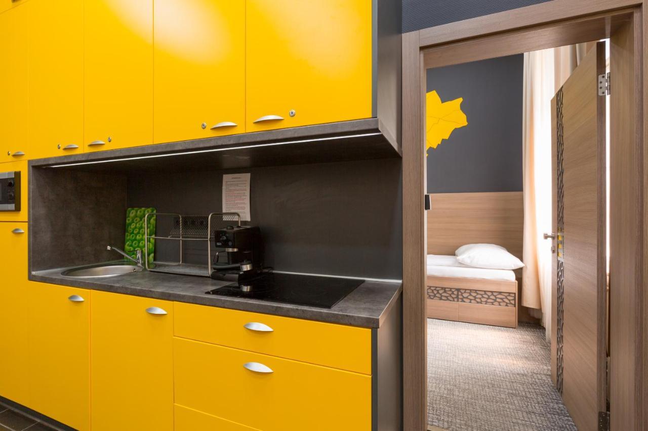 E14 Design Hostel ブダペスト エクステリア 写真
