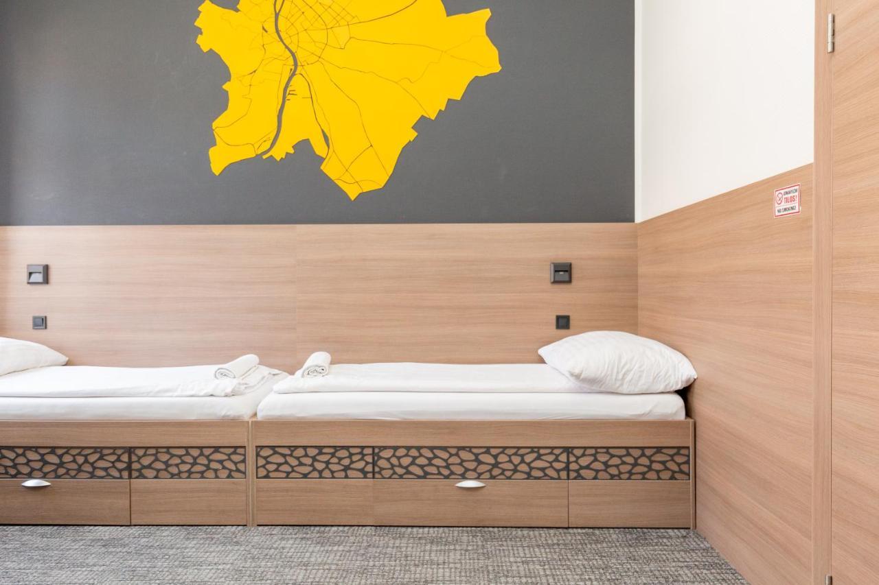 E14 Design Hostel ブダペスト エクステリア 写真