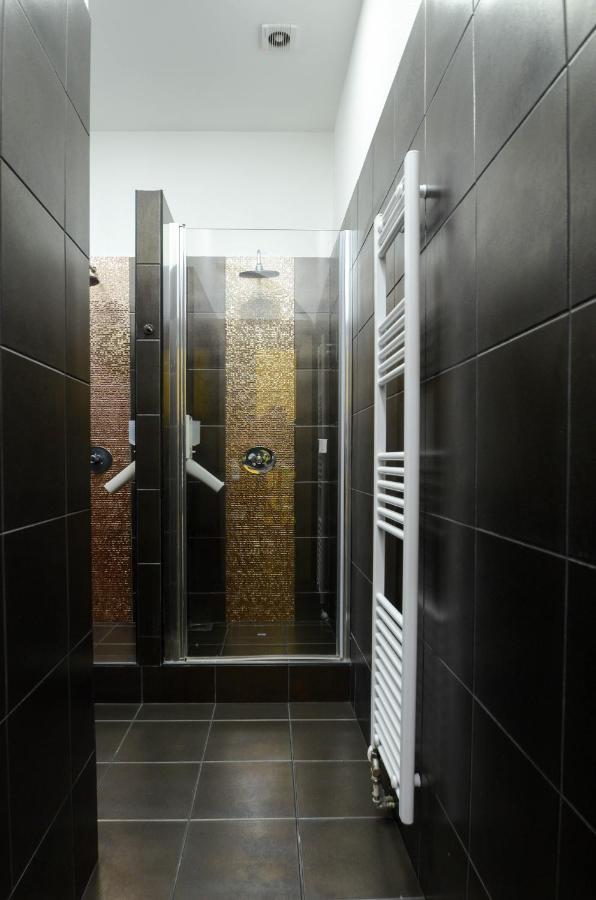 E14 Design Hostel ブダペスト エクステリア 写真